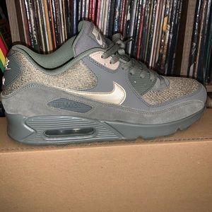 Nike Air Max 90
